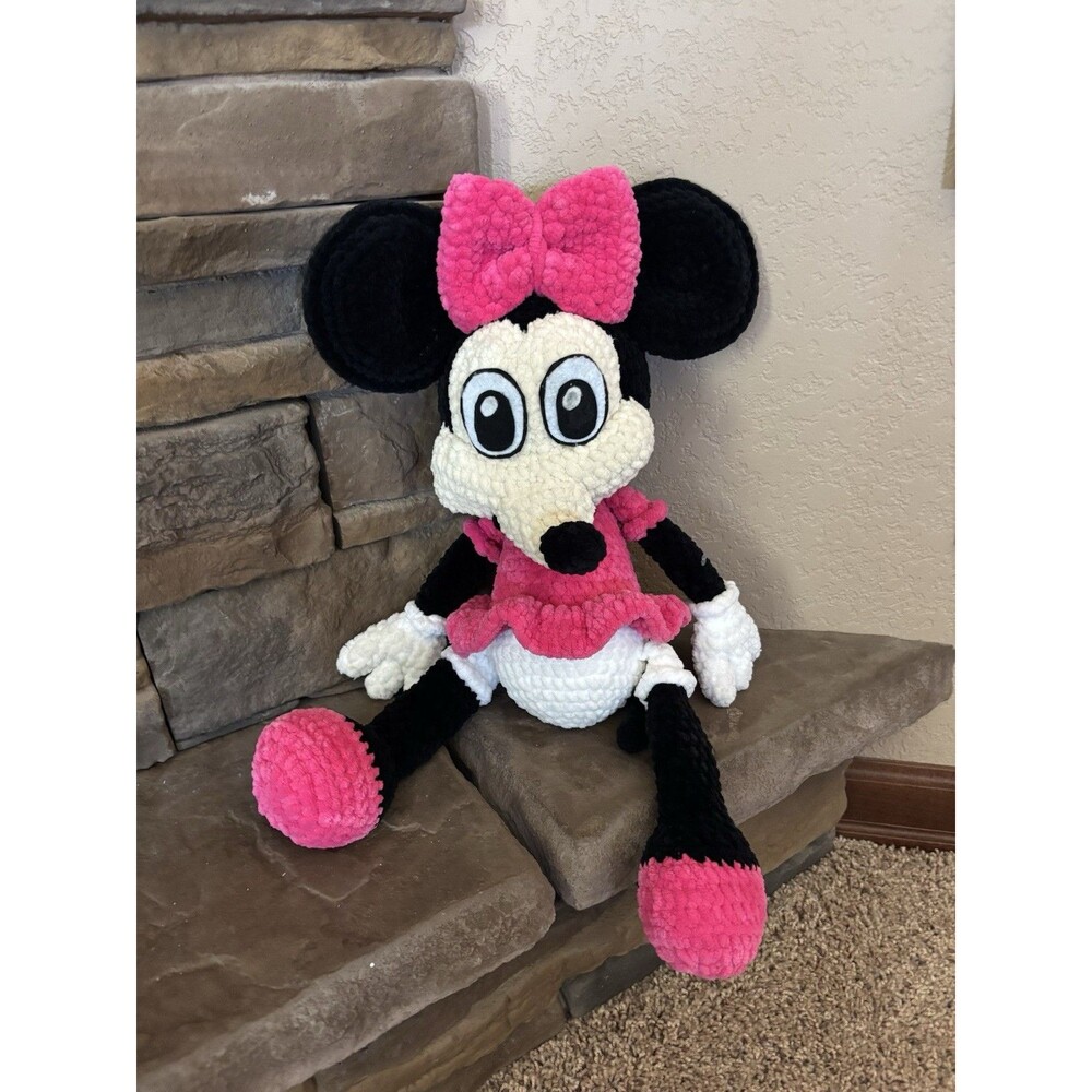 Hand Made Crocheted 18 Inch Minnie Mouse Pink Dress Bow